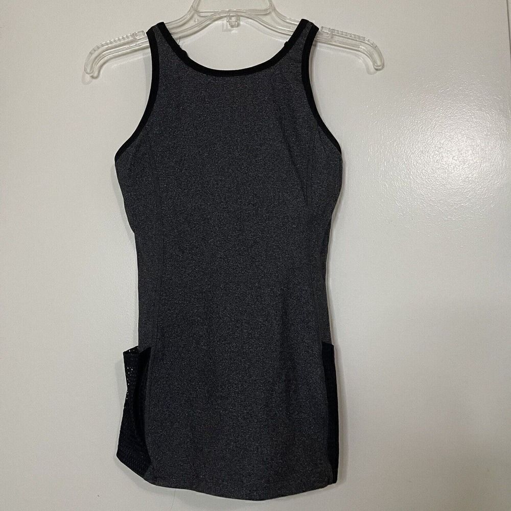 BEYOND YOGA gray unlined shelf bra side mesh pocket tank top size medium